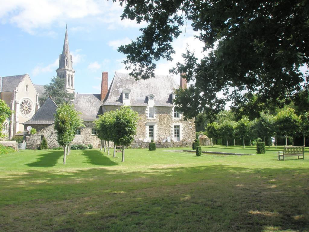 Grange Du Plessis Bed & Breakfast Segré Exterior photo