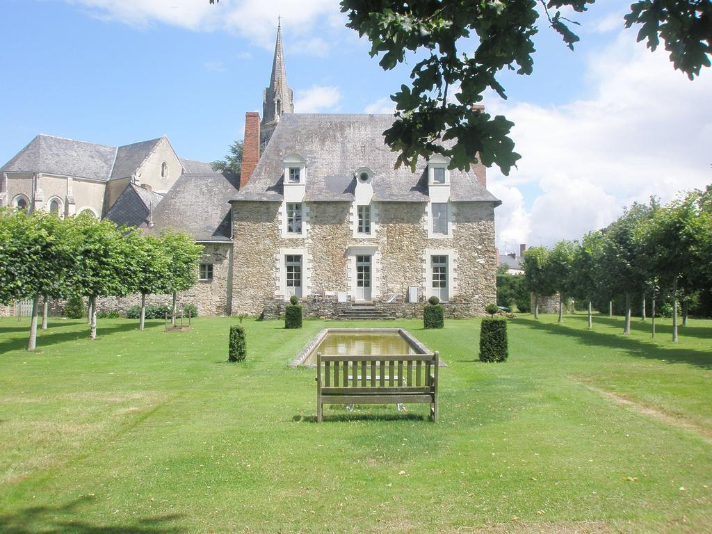 Grange Du Plessis Bed & Breakfast Segré Exterior photo